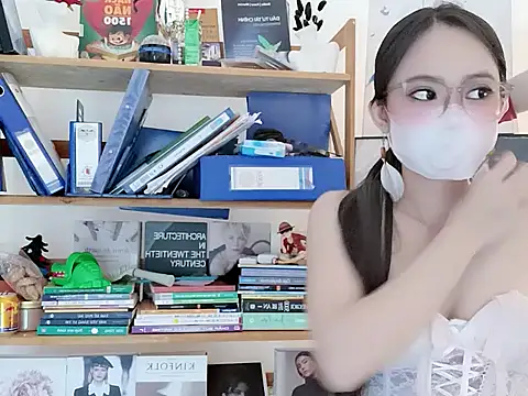 Snapshot of Lush-Office chatting on 18, 7, 2026 Lush-Office online show from 18, 7, 2026