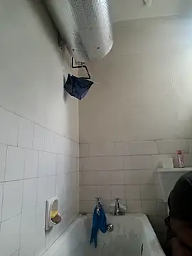 omalicha98 online show from 2, 4, 2026