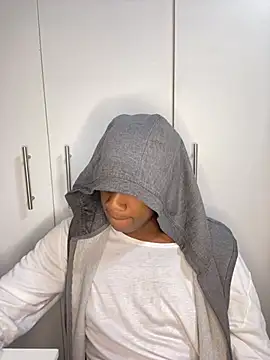 snotLoud online show from 25, 2, 2025