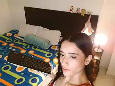 Snapshot of Aurrorasweet chatting on 2, 3, 2025 Aurrorasweet online show from 2, 3, 2025