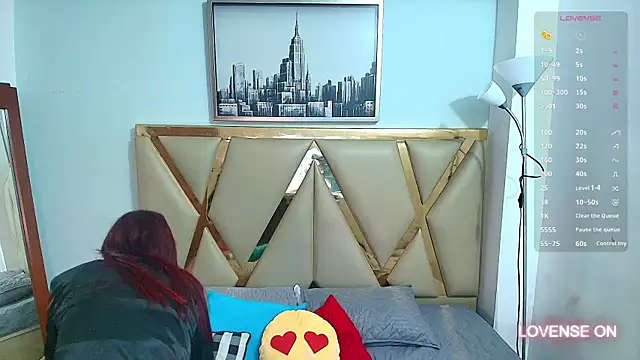 hot-littlechill online show from 30, 1, 2025