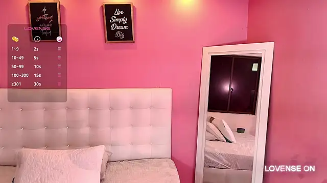 hot-littlechill online show from 29, 1, 2025