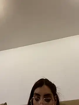 MartinaSooler online show from 25, 2, 2025