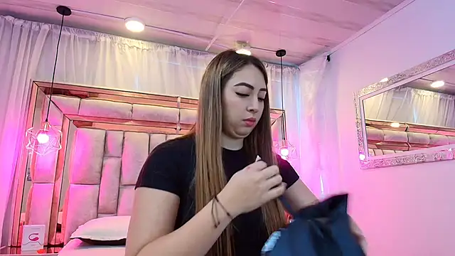 Katalina Evans online show from 26, 2, 2025