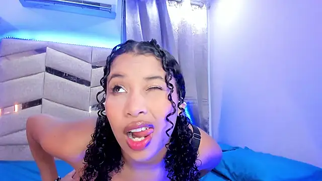 Snapshot of BrigitteRoy_ chatting on 6, 6, 2026 BrigitteRoy online show from 6, 6, 2026