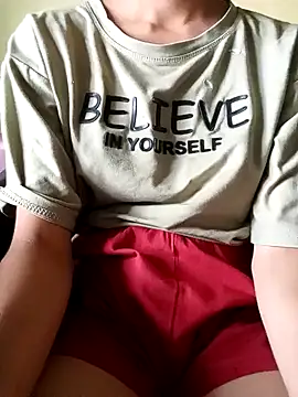 Snapshot of silverworm2026 chatting on 6, 3, 2025 silverworm2026 online show from 6, 3, 2025