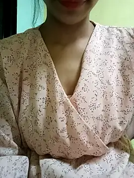 Snapshot of silverworm2026 chatting on 7, 2, 2025 silverworm2026 online show from 7, 2, 2025