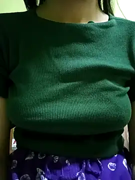 Snapshot of silverworm2026 chatting on 23, 2, 2025 silverworm2026 online show from 23, 2, 2025