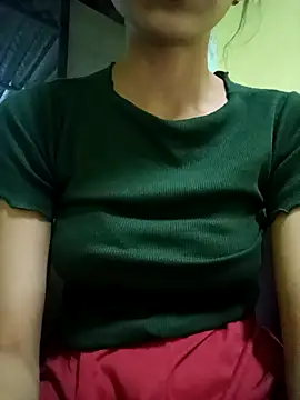 Snapshot of silverworm2026 chatting on 7, 3, 2025 silverworm2026 online show from 7, 3, 2025