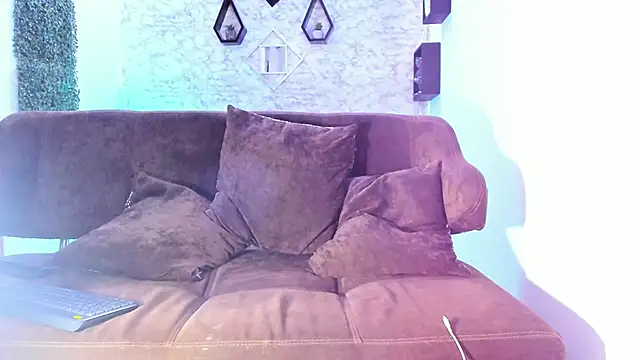 Thomass conor online show from 16, 10, 2025