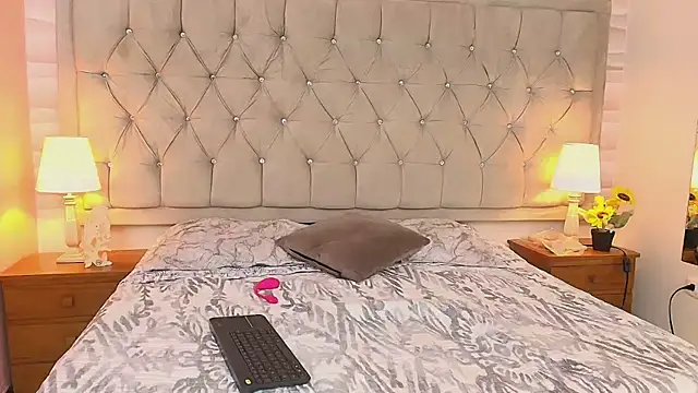 Snapshot of victoriapalmerfg chatting on 15, 2, 2025 victoriapalmerfg online show from 15, 2, 2025