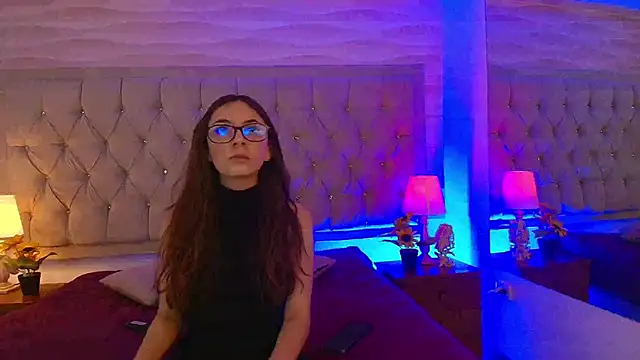 victoriapalmerfg online show from 7, 11, 2025