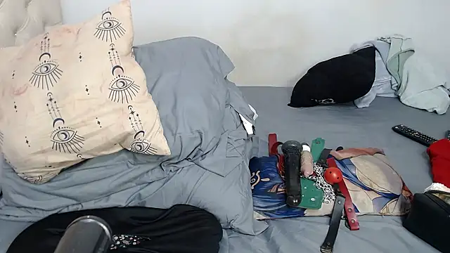 MilfJade online show from 12, 1, 2026