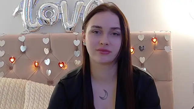 Lilliana Moon online show from 9, 2, 2025