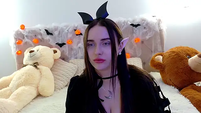 Lilliana Moon online show from 1, 11, 2025