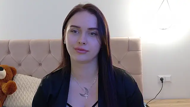 Lilliana Moon online show from 18, 3, 2025