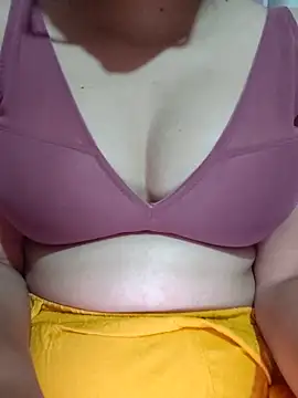 nikkibenza online show from 2, 12, 2025