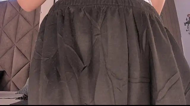 SabrinaSpell  online show from 2, 12, 2025