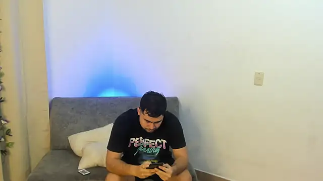 Snapshot of blueroom_party chatting on 10, 2, 2025 blueroom party online show from 10, 2, 2025