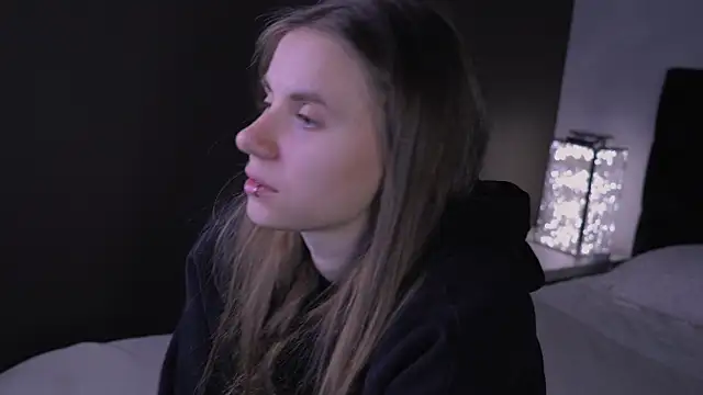 Bella Alita online show from 11, 10, 2025