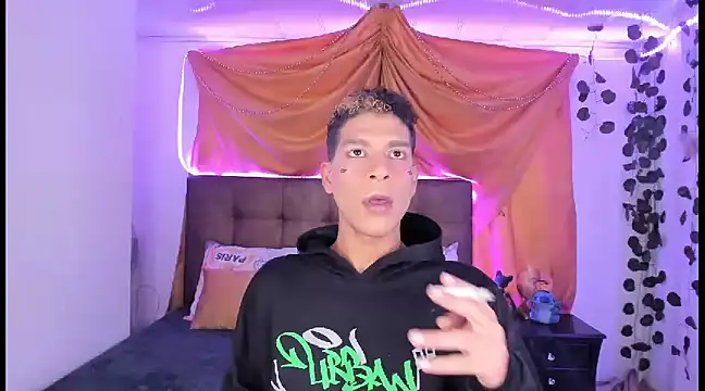 Ethan Boyy online show from 8, 3, 2025