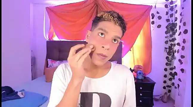 Ethan Boyy online show from 2, 3, 2025