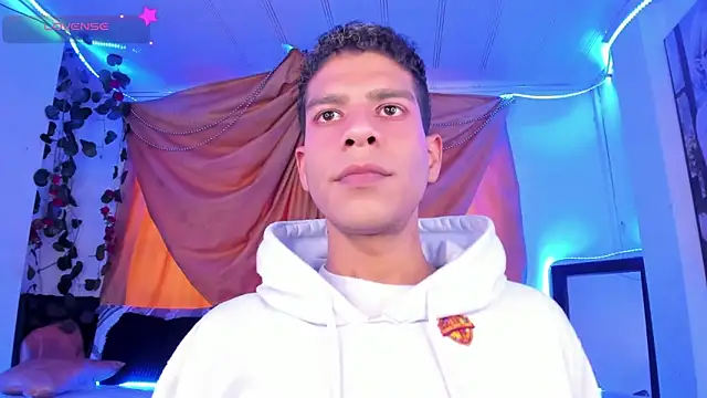 Ethan Boyy online show from 6, 11, 2025