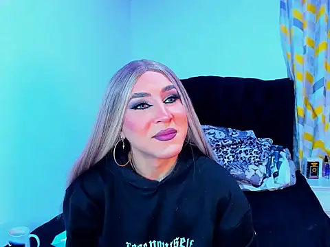 Georgina Giio online show from 9, 11, 2025