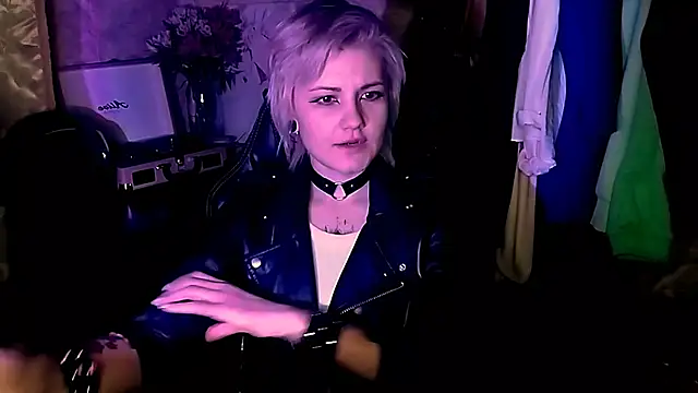 Snapshot of EvaBrownie chatting on 14, 2, 2025 EvaBrownie online show from 14, 2, 2025