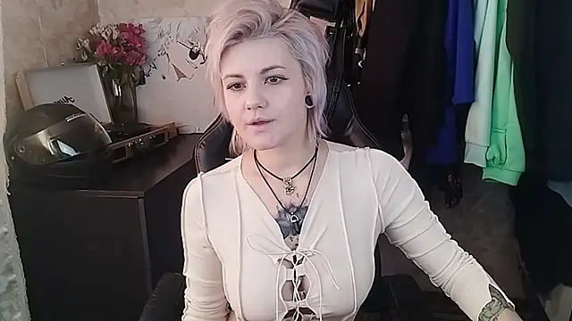 Snapshot of EvaBrownie chatting on 21, 2, 2025 EvaBrownie online show from 21, 2, 2025