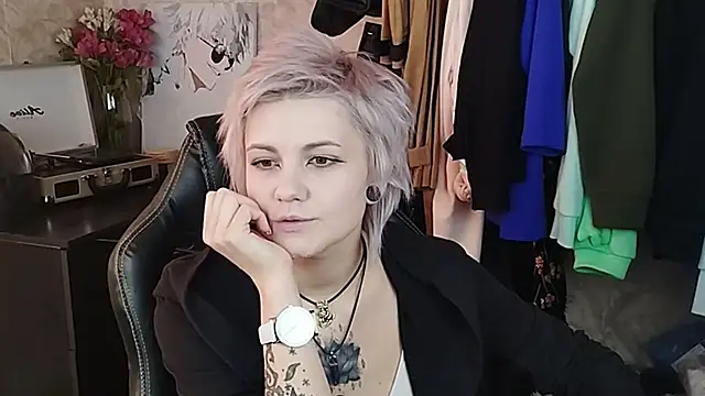 Snapshot of EvaBrownie chatting on 19, 2, 2025 EvaBrownie online show from 19, 2, 2025