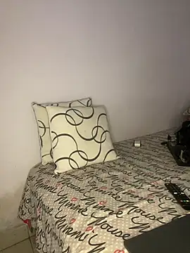 Malia B online show from 6, 2, 2025