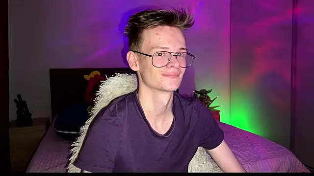 Wild boar1 online show from 9, 3, 2025