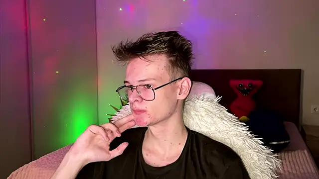 Wild boar1 online show from 6, 3, 2025