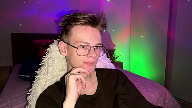 Wild boar1 online show from 7, 3, 2025