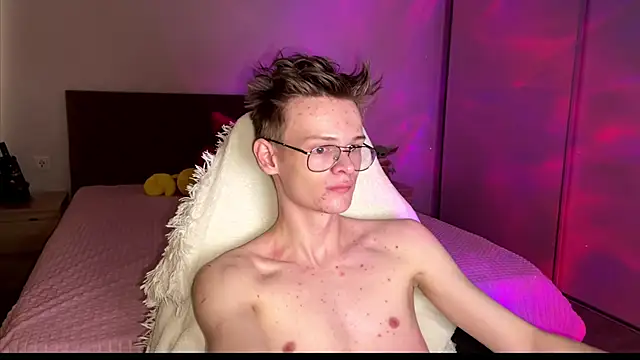 Wild boar1 online show from 17, 3, 2025