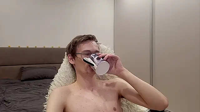 Wild boar1 online show from 25, 1, 2025