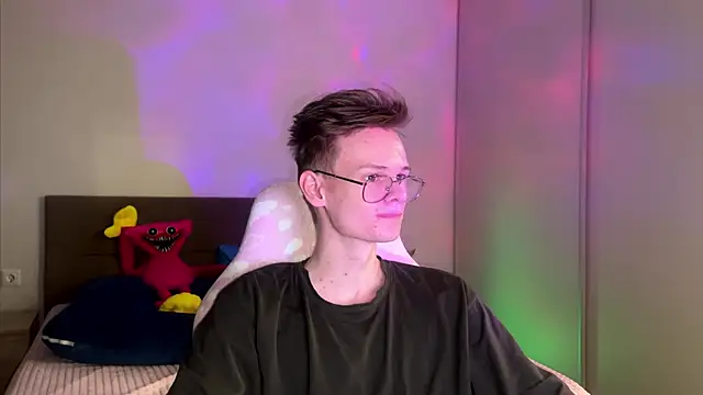 Wild boar1 online show from 3, 3, 2025