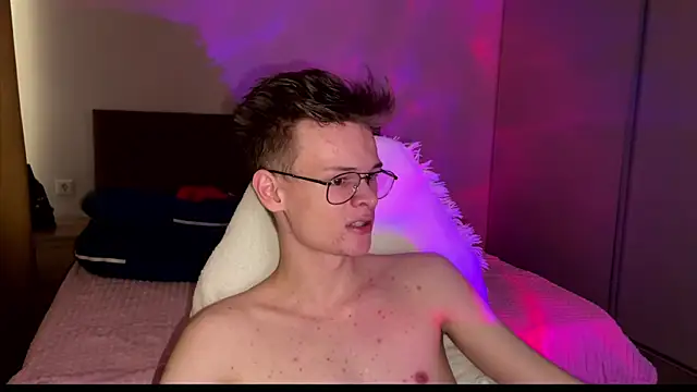 Wild boar1 online show from 15, 3, 2025