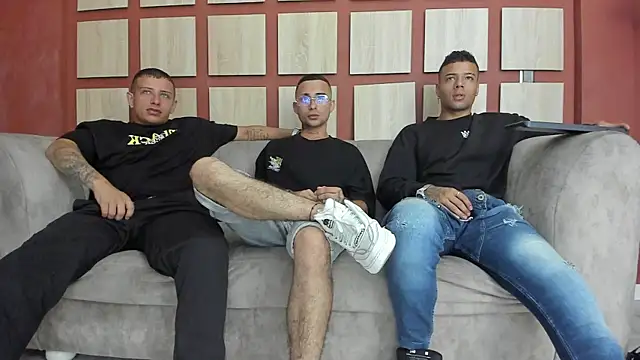 friendship x online show from 22, 2, 2025