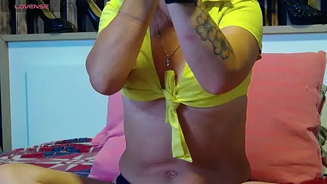 Tory Lovi online show from 25, 6, 2026