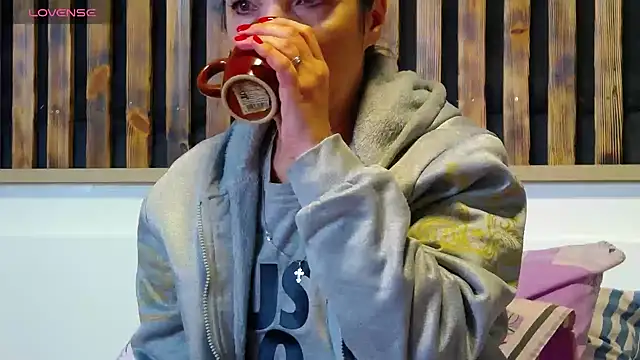 Tory Lovi online show from 22, 2, 2026