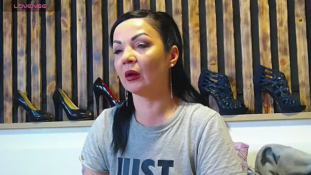 Tory Lovi online show from 2, 3, 2026