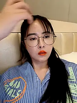 lilandi0521 online show from 21, 3, 2025