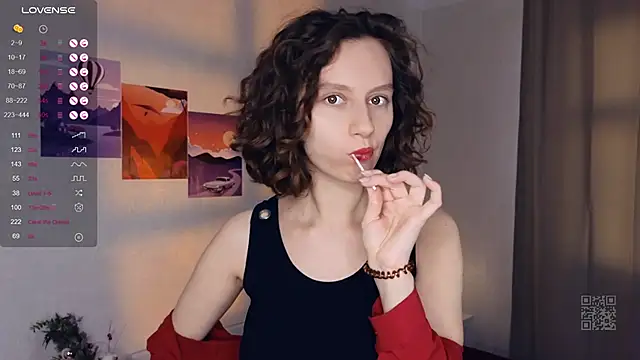 Leya Curly online show from 16, 3, 2025