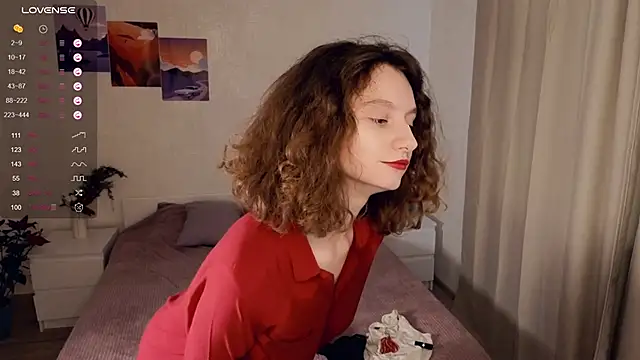 Leya Curly online show from 30, 1, 2025