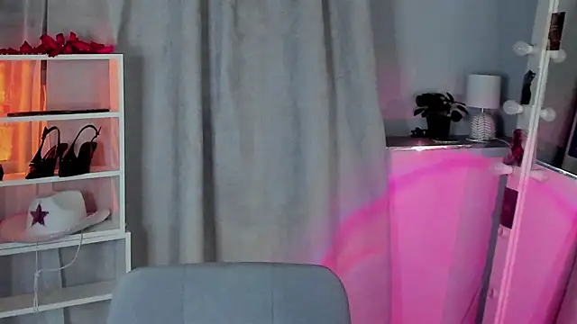 Snapshot of Sahara_Shields chatting on 6, 5, 2026 Sahara Shields online show from 6, 5, 2026