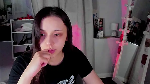 Sahara Shields online show from 24, 3, 2026