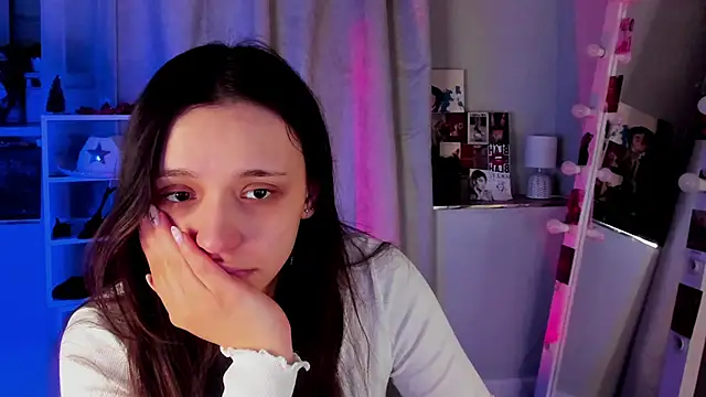 Sahara Shields online show from 4, 3, 2026