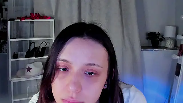 Snapshot of Sahara_Shields chatting on 3, 5, 2026 Sahara Shields online show from 3, 5, 2026